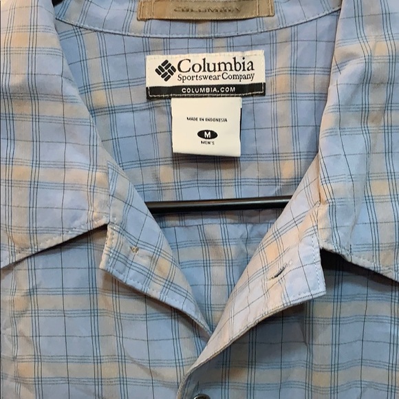 Columbia Sportswear Company Button Down Shirt - Picture 3 of 4
